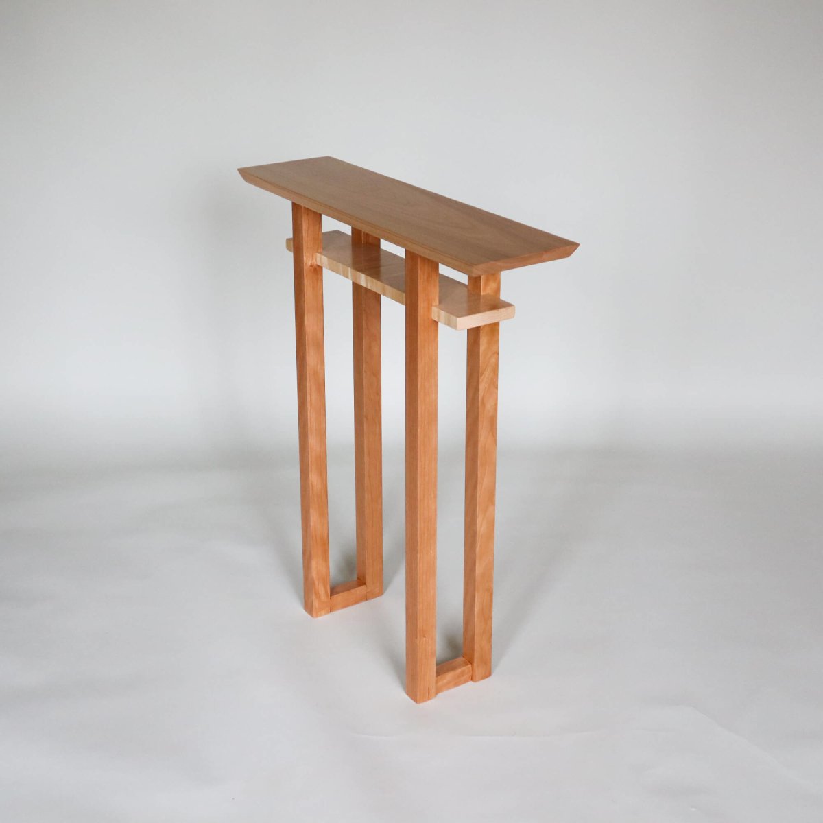http://mokuzai-furniture.com/cdn/shop/products/classic-highlights-side-table-narrow-7-inch-table-with-shelf-cherry-tiger-maple-456350.jpg?v=1662584492