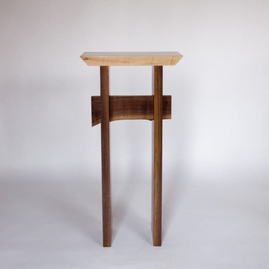 http://mokuzai-furniture.com/cdn/shop/products/statement-entry-table-tall-table-for-small-entryway-or-hallway-decor-386148.jpg?v=1671125290