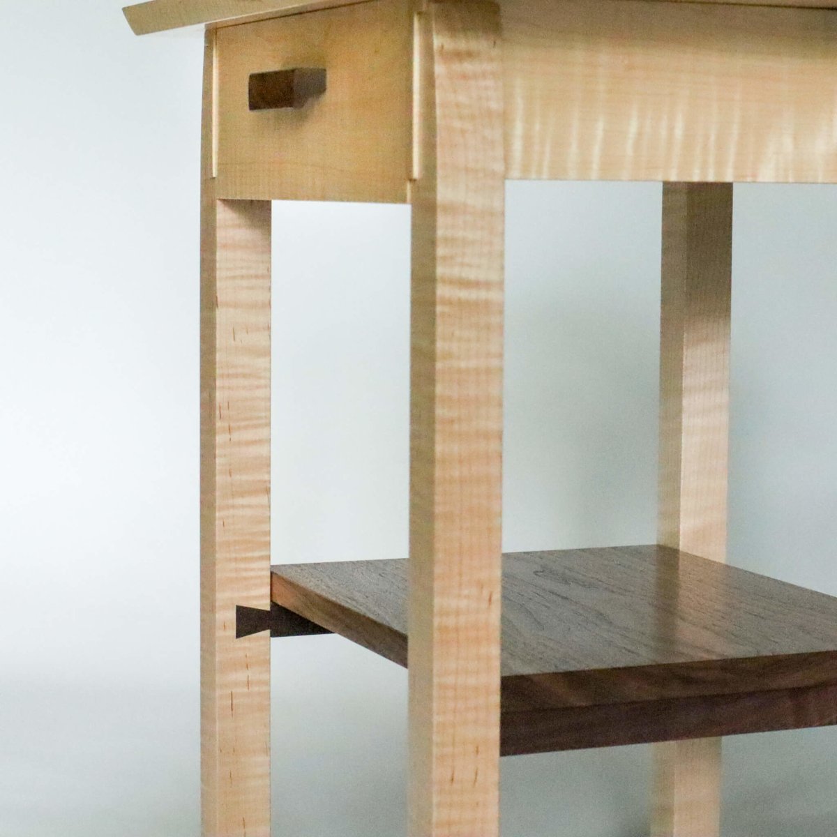 dovetail details on the shelf support of the contemporary wood nightstands by Mokuzai Furniture