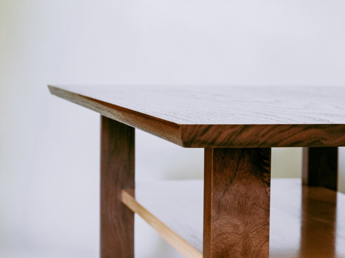 edging details on the minimalist modern coffee table by Mokuzai Furniture